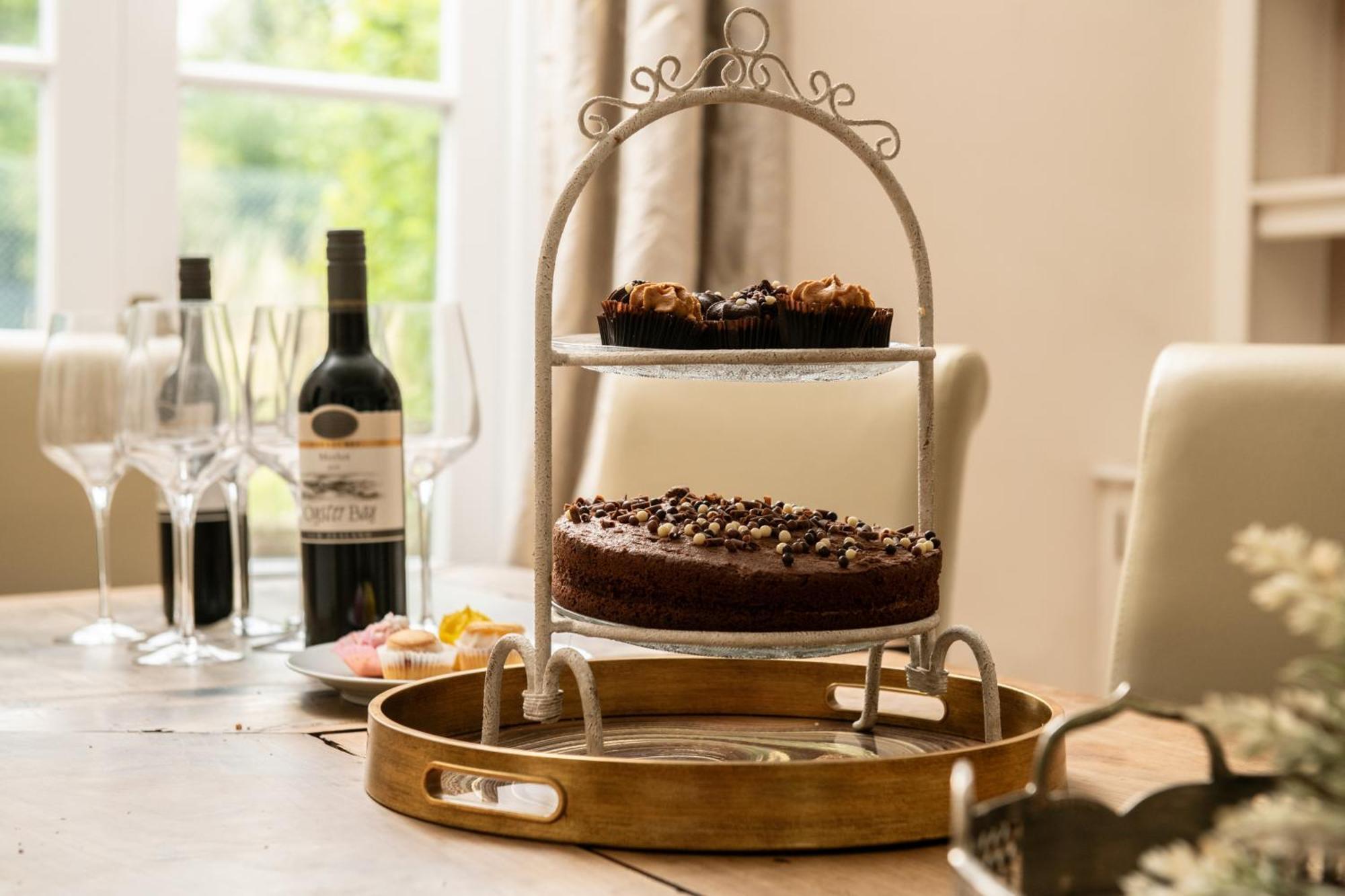 Vila Downwood Vineyard Manor In Idyllic Countryside Blandford Forum Exteriér fotografie